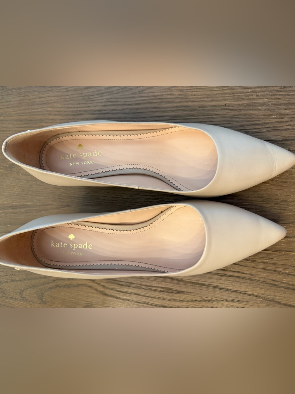 kate spade Nude/Light Cream Pointed-Toe Flats sz 10 - Picture 2 of 7